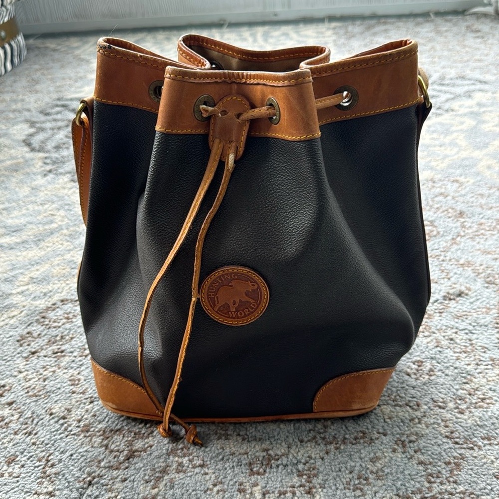 Hunting World Leather Bucket Bag Brown